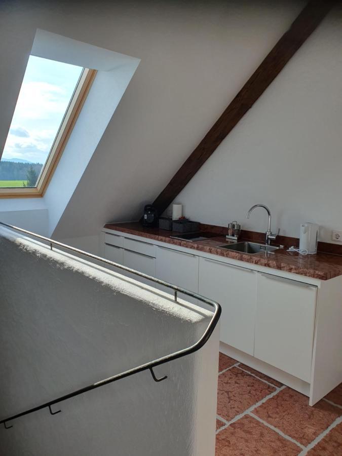 Gutshof Seenland Apartment Зикирхен-ам-Валерзи Екстериор снимка